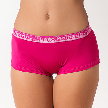 Toda mulher tem uma dessas! Venda Garantida. *Calcinha tipo Shortinho *Confeccionada em Microfibra cor lisa *Também conhecida como Cueca Box Feminina *Com elástico exposto que...